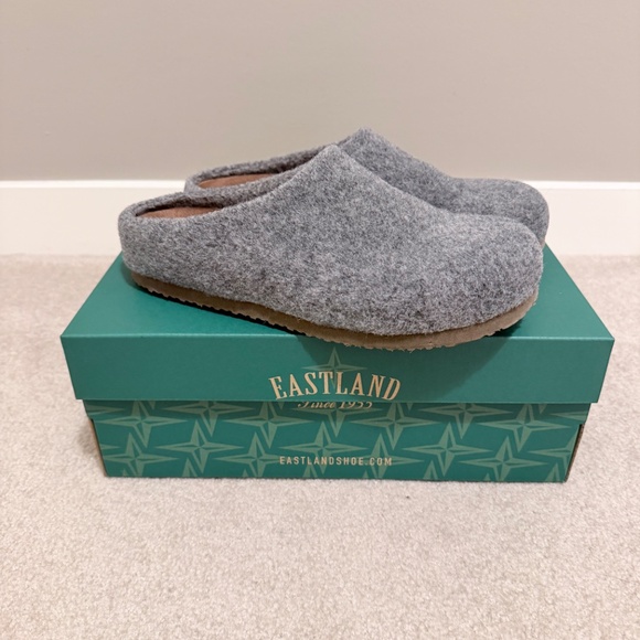 Eastland Rhianna Wool Slip-on Mules/Clogs - Picture 4 of 6